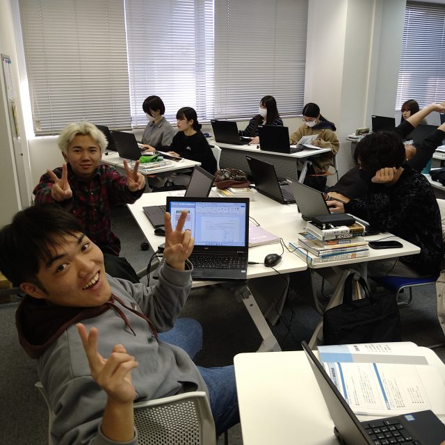 ピーーーーース✌