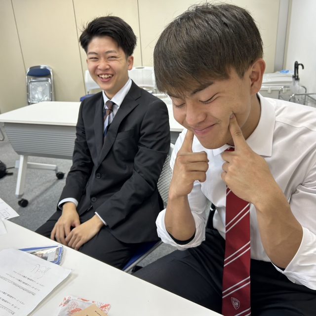 金生町ビル公務員科の学生です♬にこにこ😊