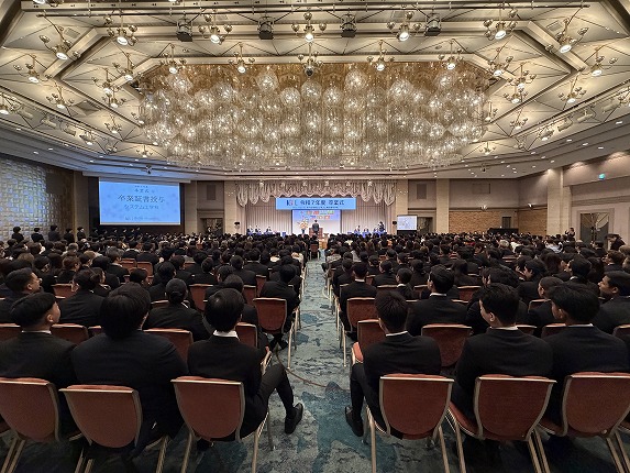 🎓令和7年度卒業式を挙行いたしました🌸